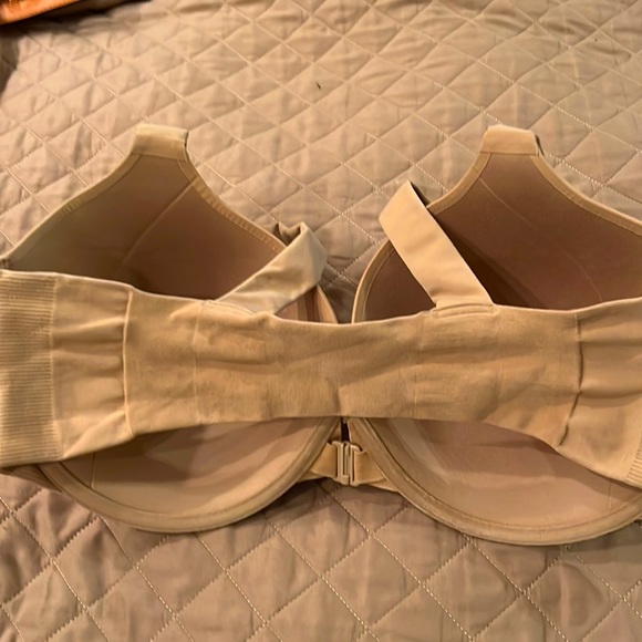 NWOT Spanx bra 36DDD - Picture 2 of 3